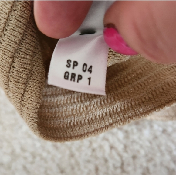 St. John 2 Piece Santana Knit Beige Dress Cardigan Sweater Set 2 - Picture 7 of 7